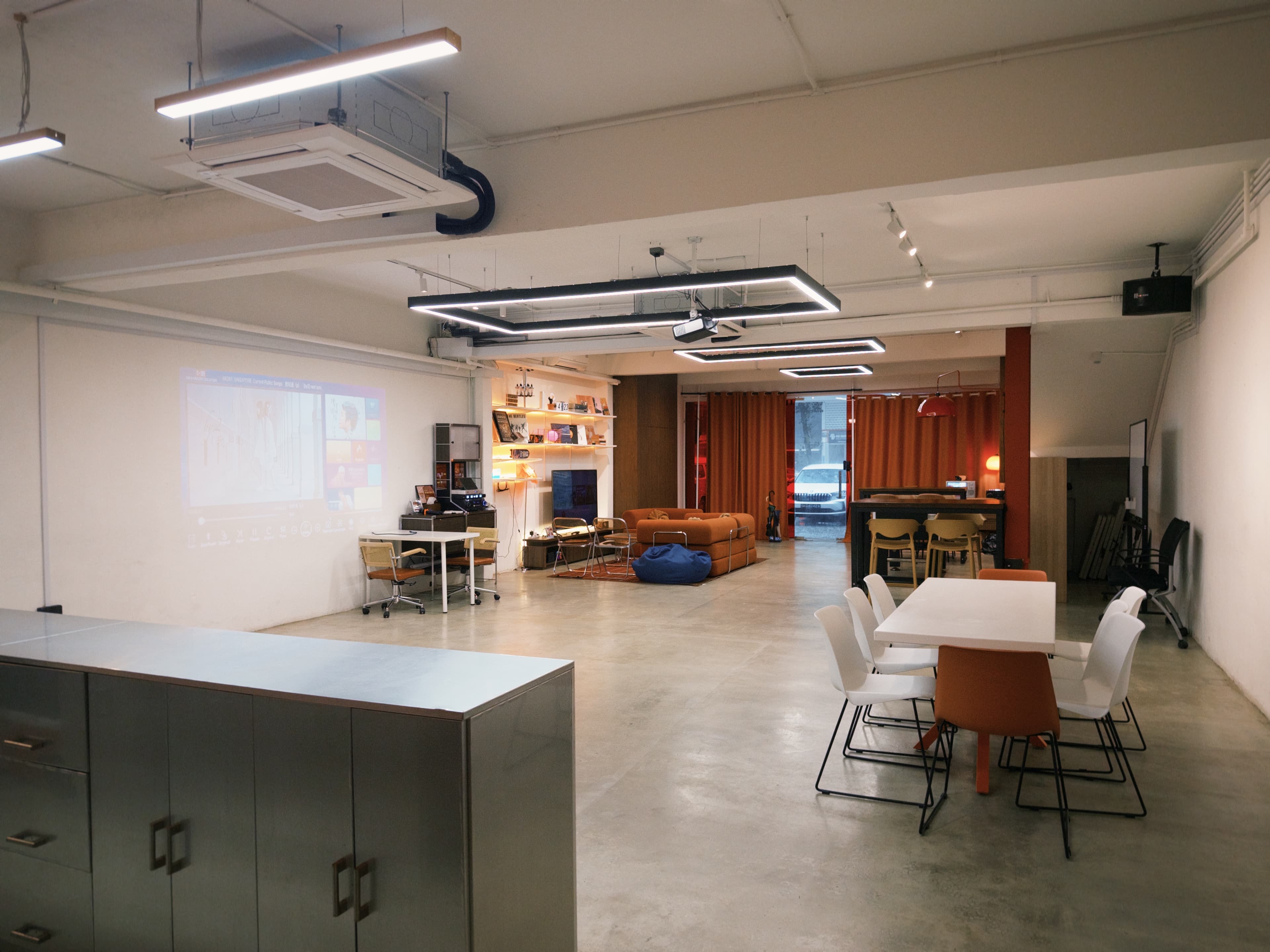 The Offline Room interior
